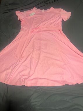 Fenjar Woman’s Pink Tie-Waist Dress
